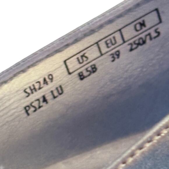 Stuart Weitzman Metallic Silver Pointed Toe Kitten Heel Pumps Designer Shoes 8.5 - Picture 8 of 12